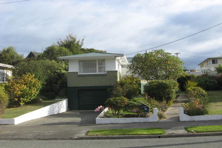 Photo of property in 11 Oxford Street, Holmes Hill, Oamaru, 9401