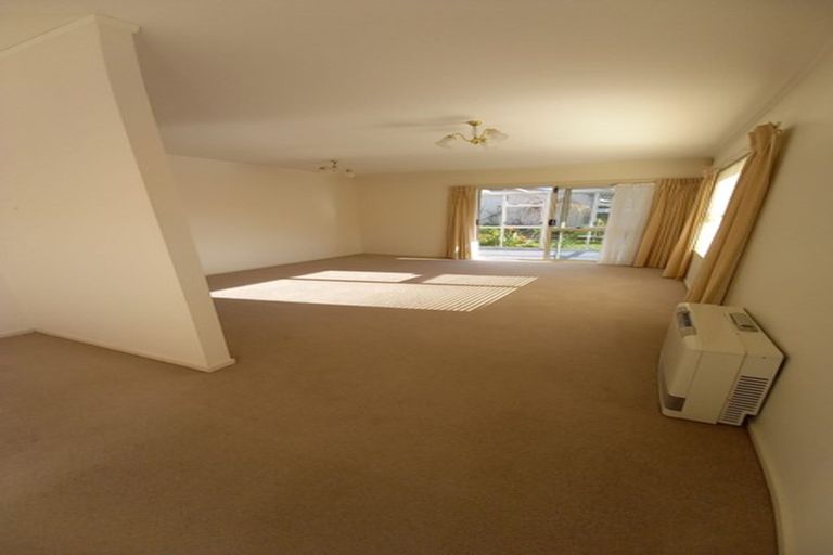 Photo of property in 52 Parata Street, Waikanae, 5036