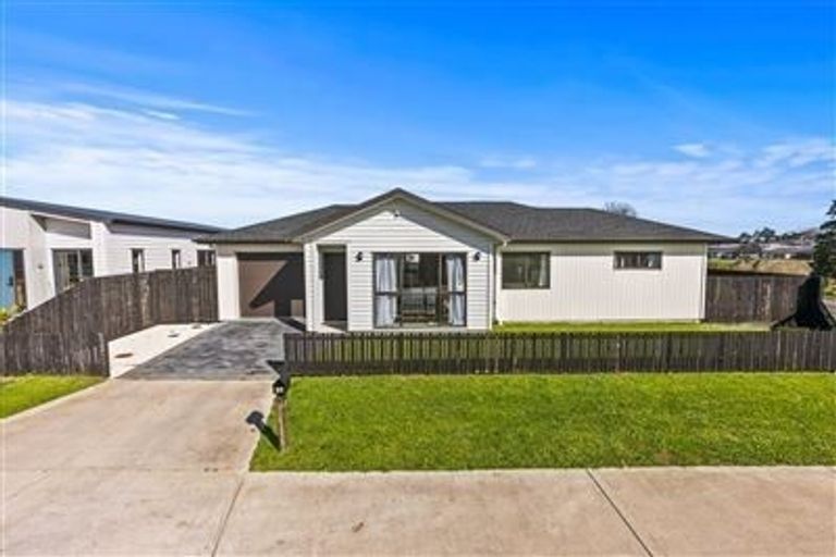 Photo of property in 28 Jutland Road, Pukekohe, 2120