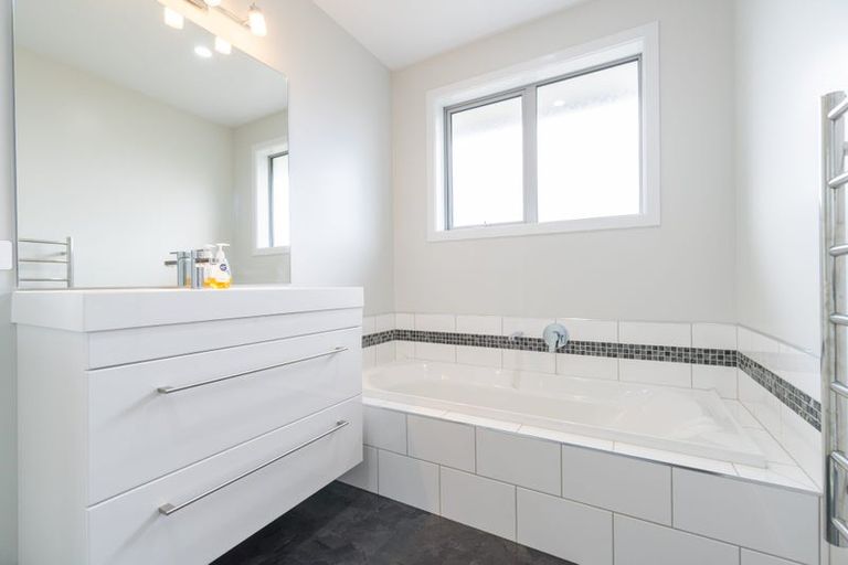 Photo of property in 10 Rodeo Drive, Te Anau, 9600