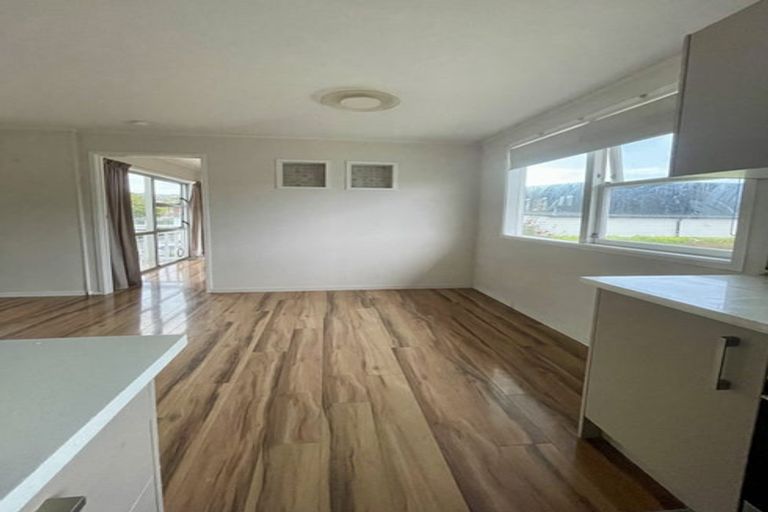 Photo of property in 1/97a Nile Road, Milford, Auckland, 0620