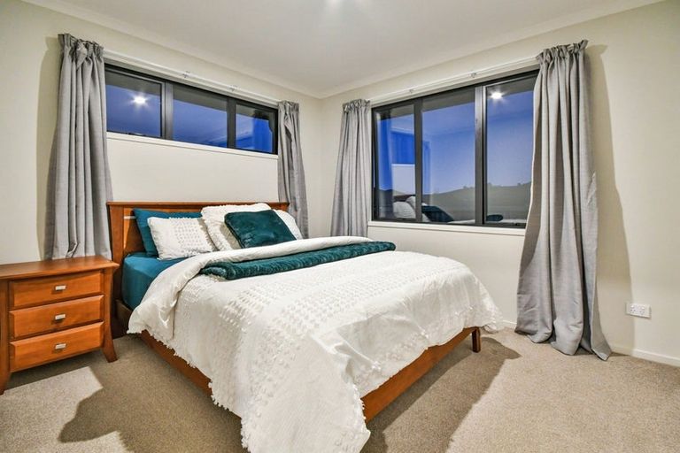 Photo of property in 24 Calder Crescent, Pokeno, 2402