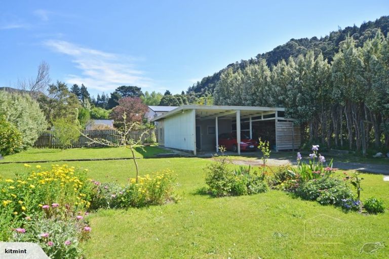 Photo of property in 22 Renall Street, Featherston, 5710