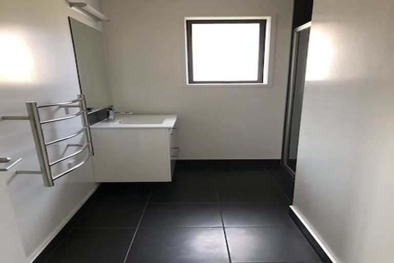 Photo of property in 4 James Elliot Way, Pokeno, 2402