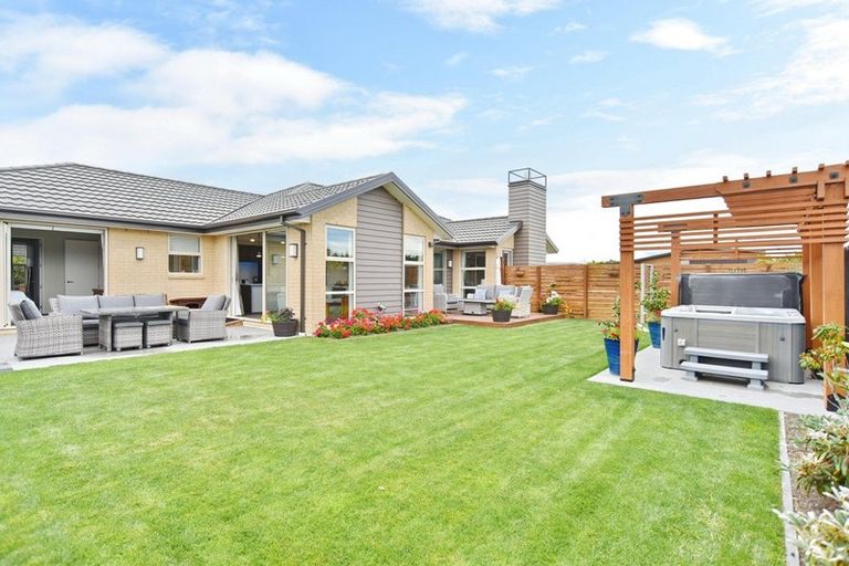 Photo of property in 12 Hamlett Drive, Woodend, 7610