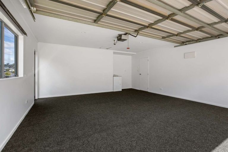Photo of property in 23 Carento Way, Stanmore Bay, Whangaparaoa, 0932