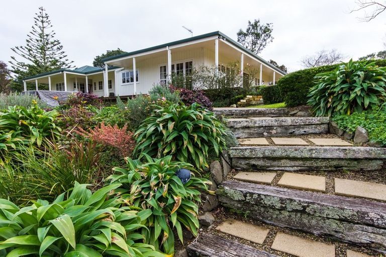 Photo of property in 141 Annett Road, Kumeu, 0891