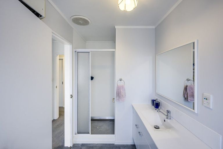 Photo of property in 67 Wharerangi Road, Greenmeadows, Napier, 4112