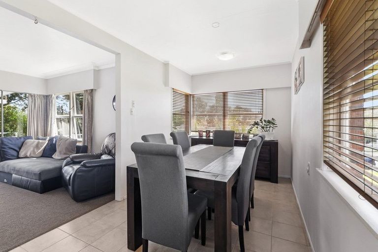 Photo of property in 17 Mack Place, Red Hill, Papakura, 2110