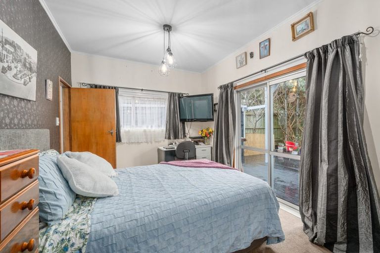 Photo of property in 7 Hawtrey Terrace, Johnsonville, Wellington, 6037