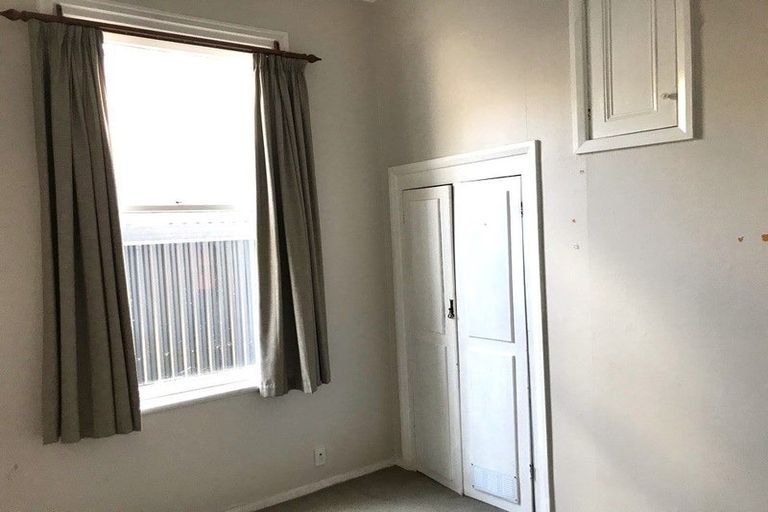 Photo of property in 61-61a Brougham Street, Mount Victoria, Wellington, 6011