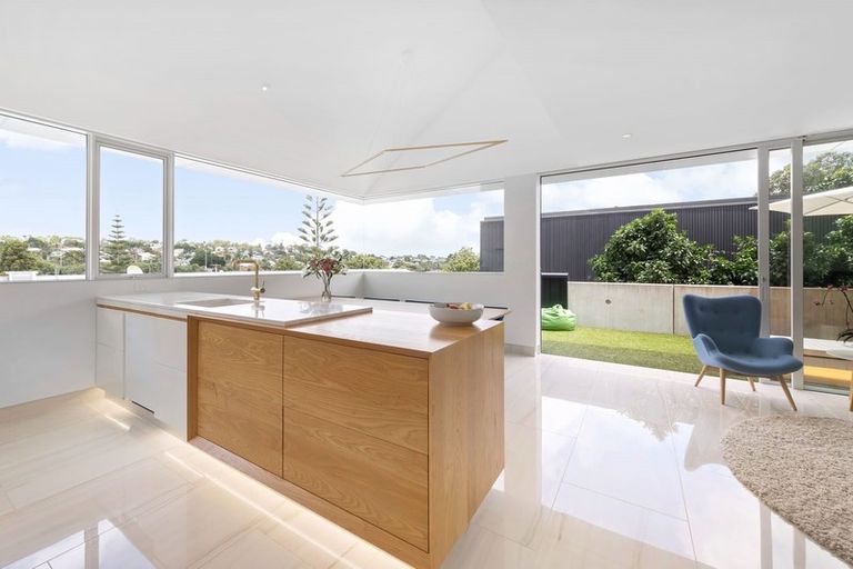 Photo of property in 9 Shirley Road, Grey Lynn, Auckland, 1021