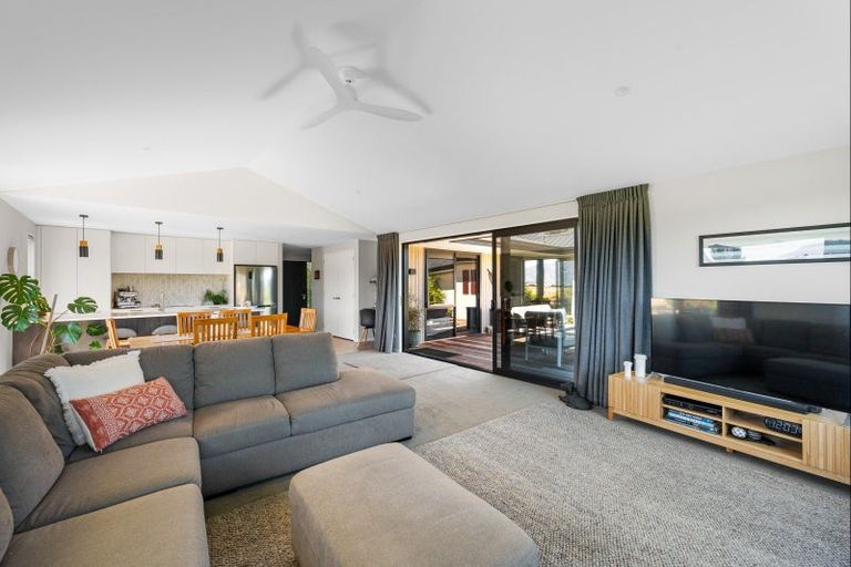 Photo of property in 8 Tahi Street, Albert Town, Wanaka, 9305