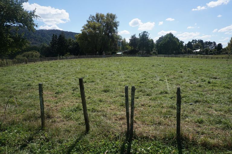 Photo of property in 32 Clark Road, Ngaruawahia, 3793