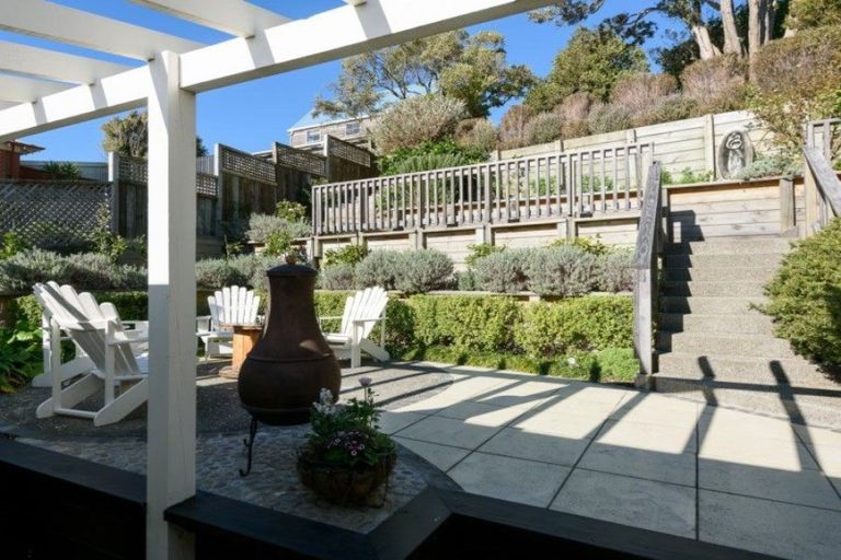 Photo of property in 27 Farnham Street, Mornington, Wellington, 6021