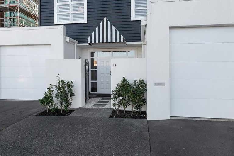 Photo of property in 19 Buller Street, New Plymouth, 4310