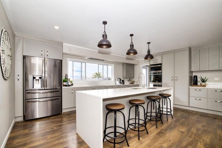 Photo of property in 61 Gorge Road, Maungaturoto, 0520