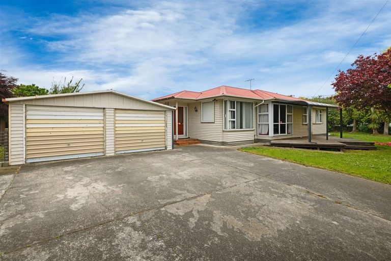 Photo of property in 22 Flay Crescent, Burnside, Christchurch, 8053