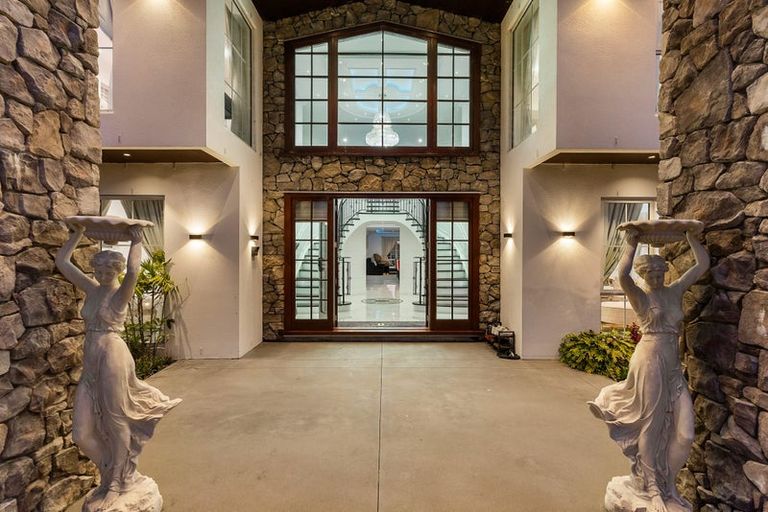 Photo of property in 34 Michael Bosher Way, Flat Bush, Auckland, 2019