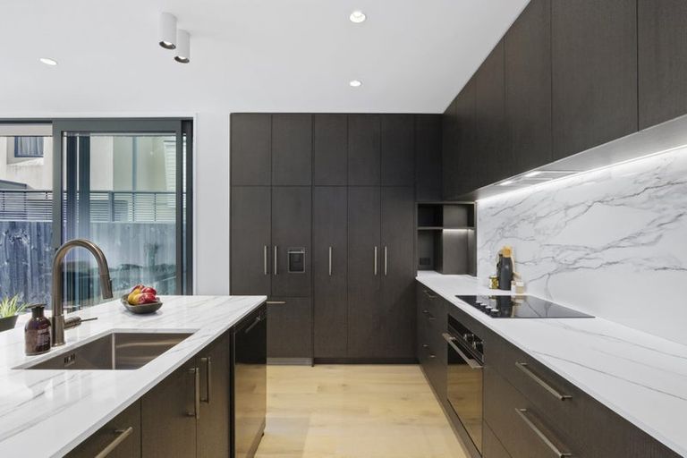 Photo of property in 2/29 Melrose Street, Christchurch Central, Christchurch, 8013