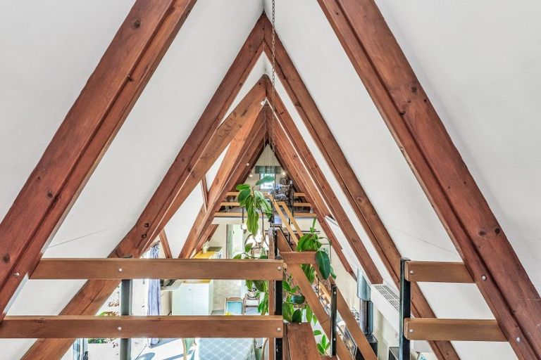 Photo of property in 27 West Street, Whitecliffs, Coalgate, 7673