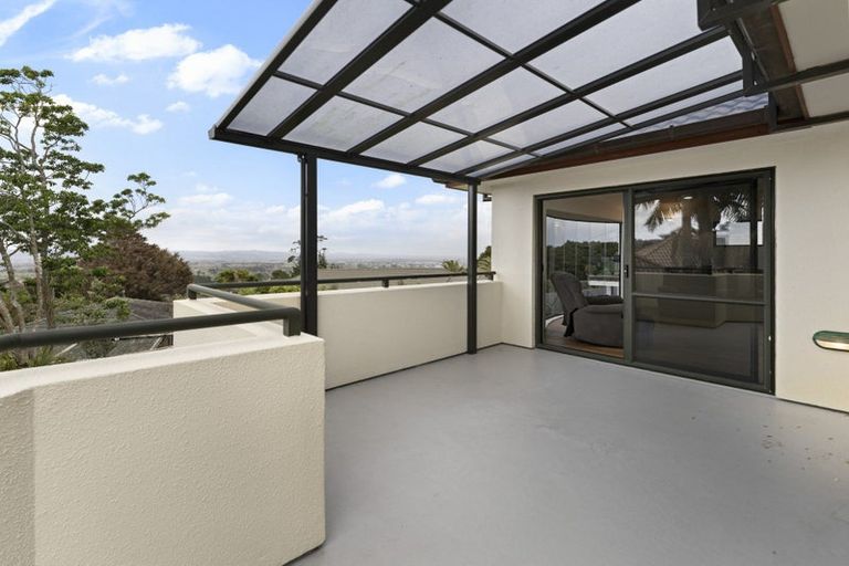 Photo of property in 223 Hill Road, The Gardens, Auckland, 2105