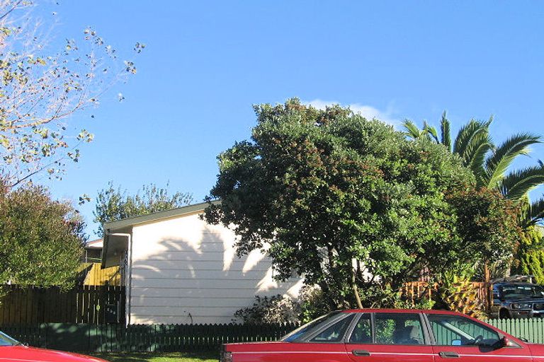 Photo of property in 376 Mazengarb Road, Paraparaumu, 5032