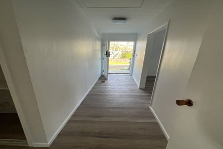 Photo of property in 13 Cottam Grove, Northcross, Auckland, 0632