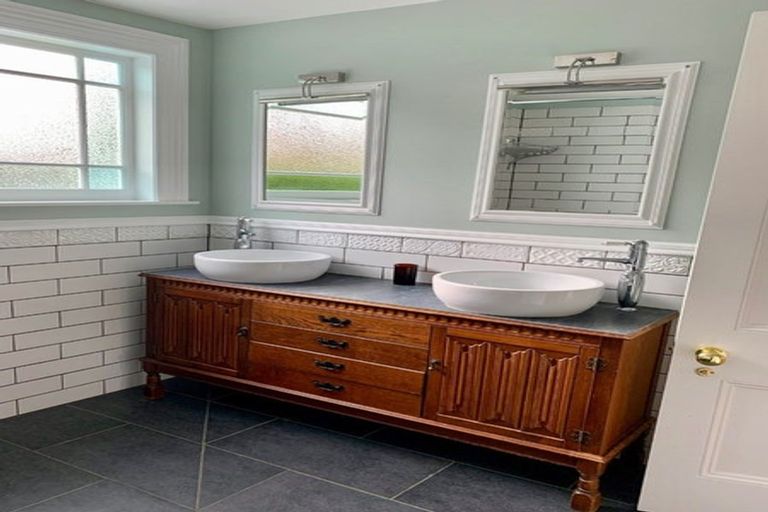 Photo of property in 29 Ewen Alison Avenue, Devonport, Auckland, 0624