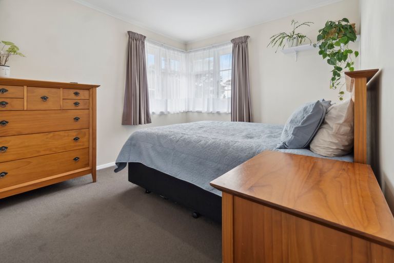Photo of property in 1/127 Clevedon Road, Papakura, 2110
