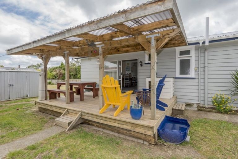 Photo of property in 9 Minnie Street, Shannon, 4821