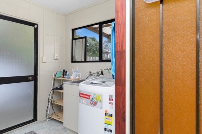 Photo of property in 11 Hapi Street, Pomare, Rotorua, 3015