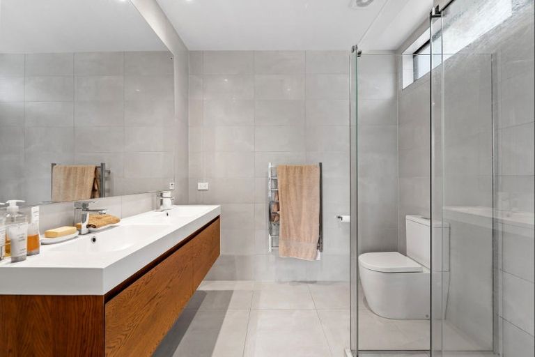 Photo of property in 11b Duncansby Road, Stanmore Bay, Whangaparaoa, 0932