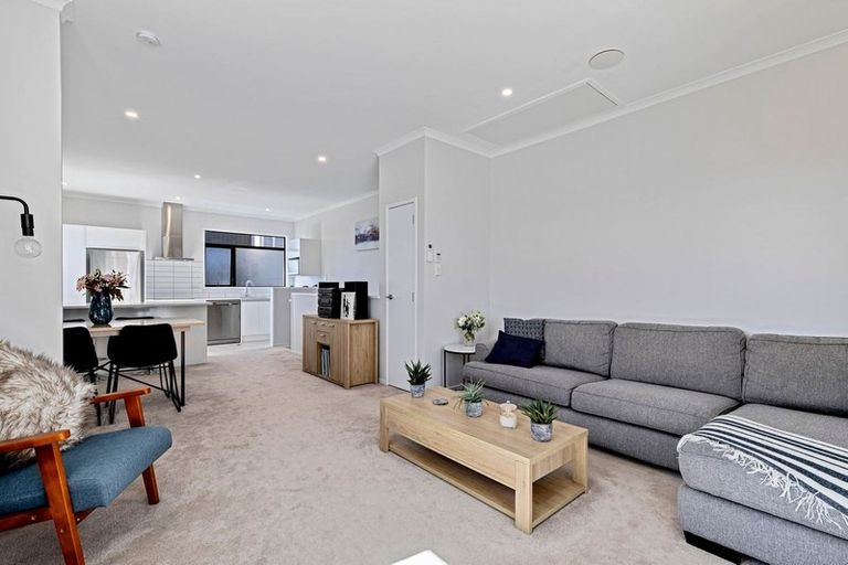 Photo of property in 62 Mapou Road, Hobsonville, Auckland, 0616