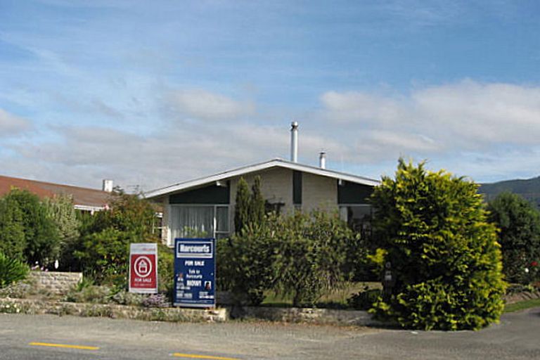 Photo of property in 27 Innes Street, Waimate, 7924