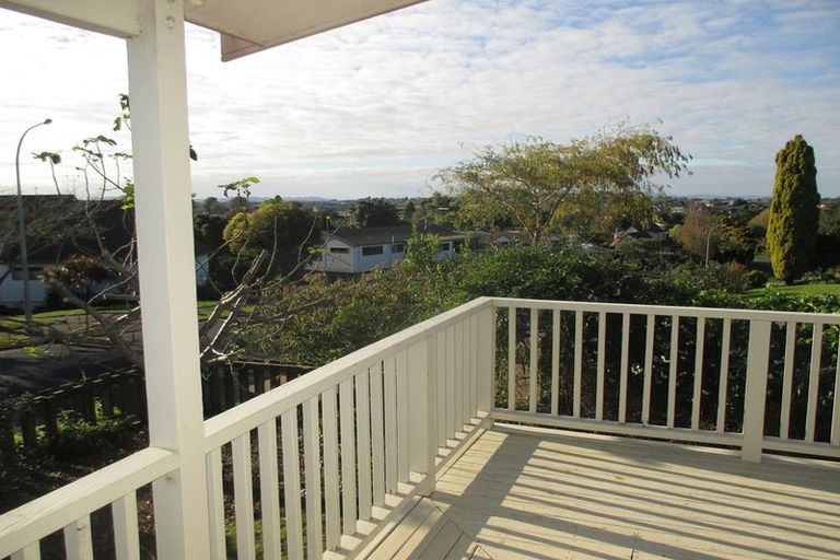 Photo of property in 15a Pohutukawa Drive, Pukete, Hamilton, 3200