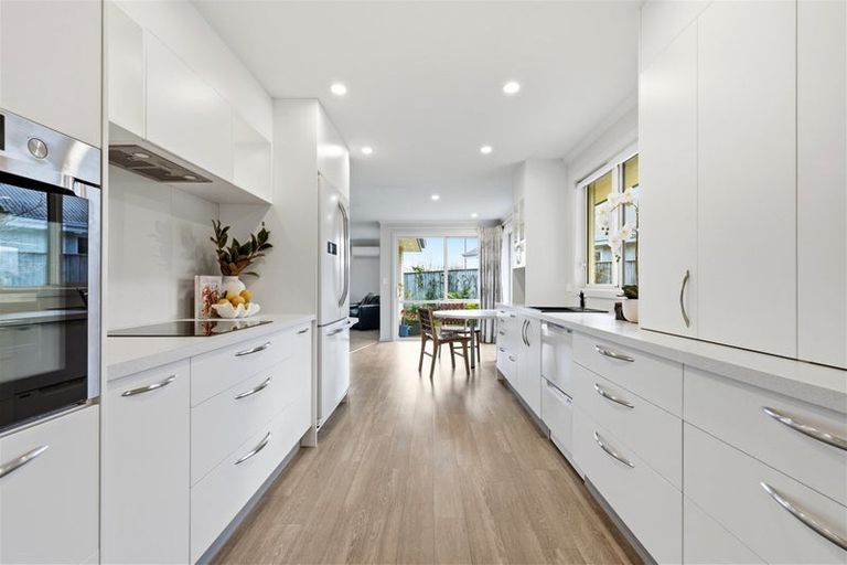 Photo of property in 1 Puketutu Grove, Motueka, 7120