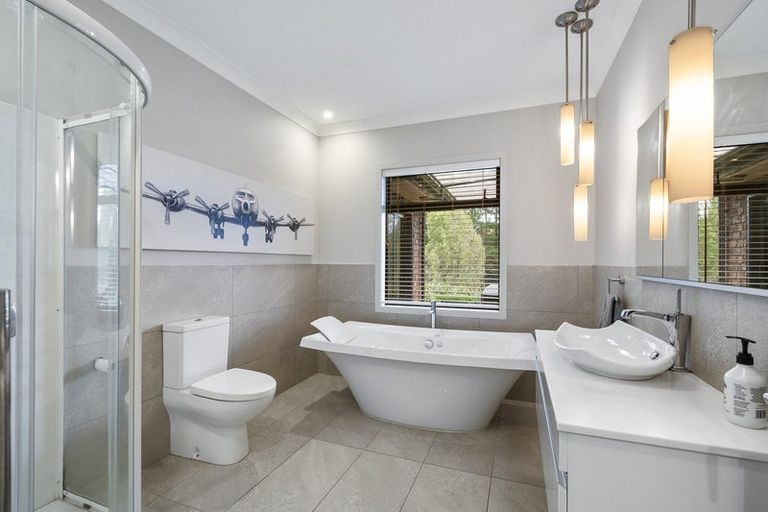 Photo of property in 35 Stonebrook Lane, Kelvin Grove, Palmerston North, 4470
