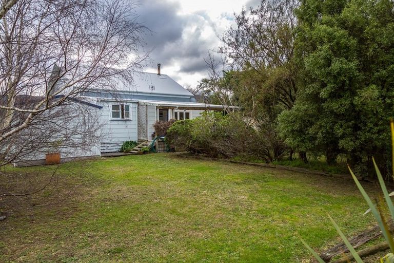 Photo of property in 43 Waite Street, Featherston, 5710