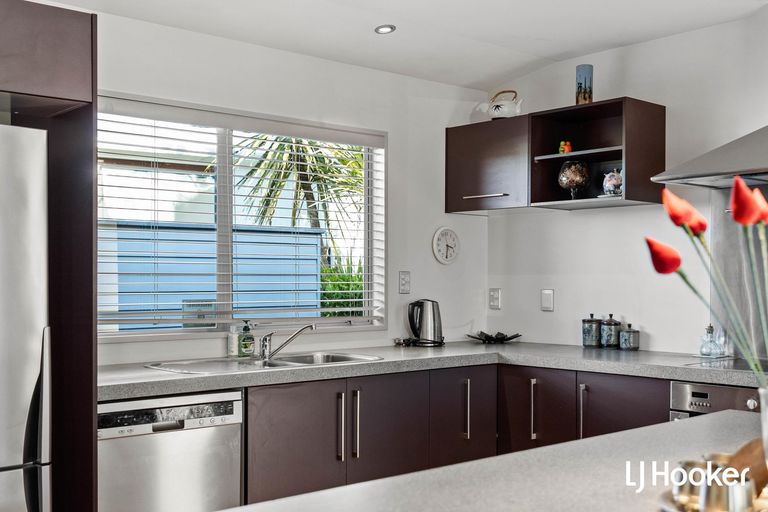 Photo of property in 8b Reo Crescent, Waihi Beach, 3611