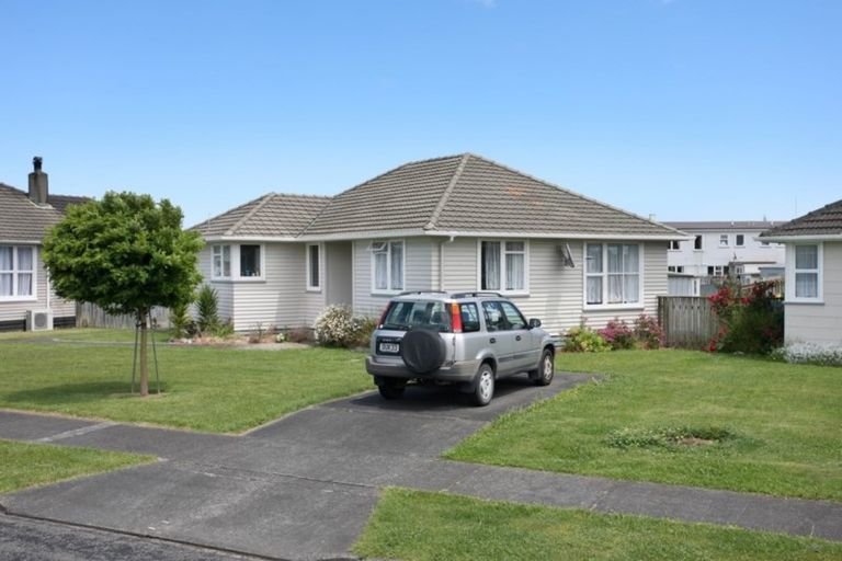 Photo of property in 23 Holland Crescent, Bulls, 4818