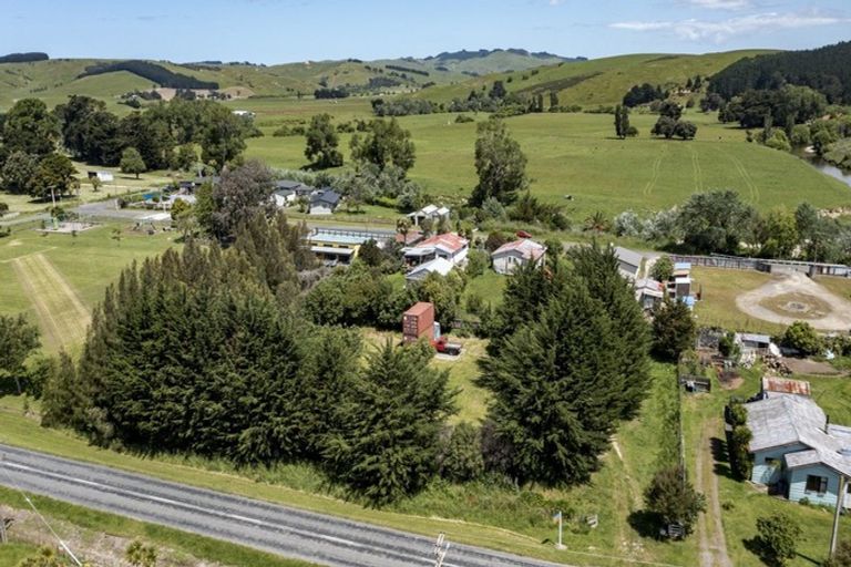 Photo of property in 44 Dundas Street, Porangahau, 4293