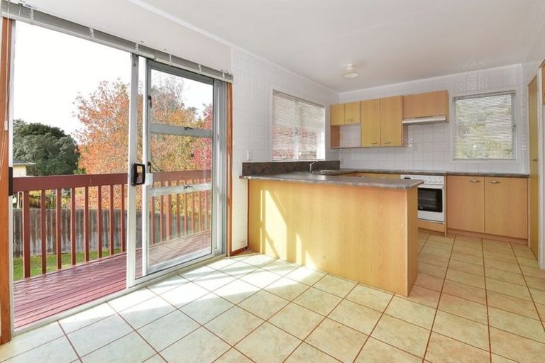 Photo of property in 2/28 Scarlock Avenue, Browns Bay, Auckland, 0630