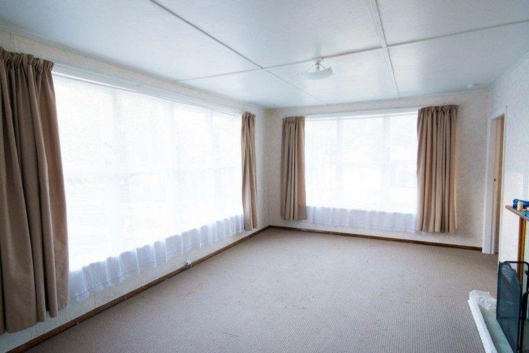 Photo of property in 236 Waddington Drive, Naenae, Lower Hutt, 5011