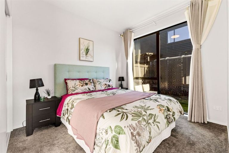 Photo of property in 5 Waterlily Street, Hobsonville, Auckland, 0616