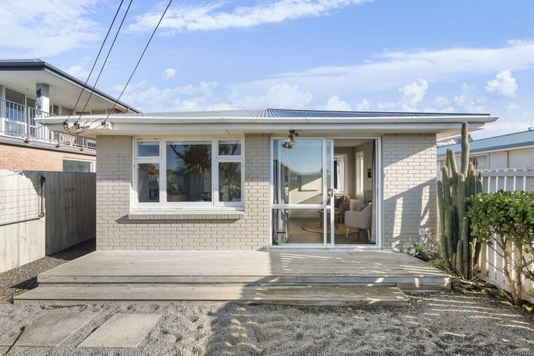 Photo of property in 521 Marine Parade, South New Brighton, Christchurch, 8062