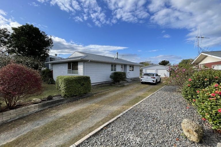 Photo of property in 6 Pain Street, Bulls, 4818