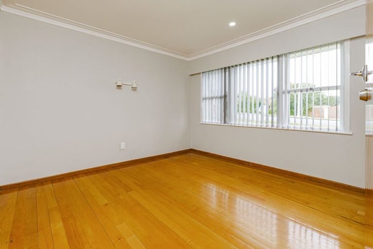 Photo of property in 1/1 Sutton Crescent, Papatoetoe, Auckland, 2025