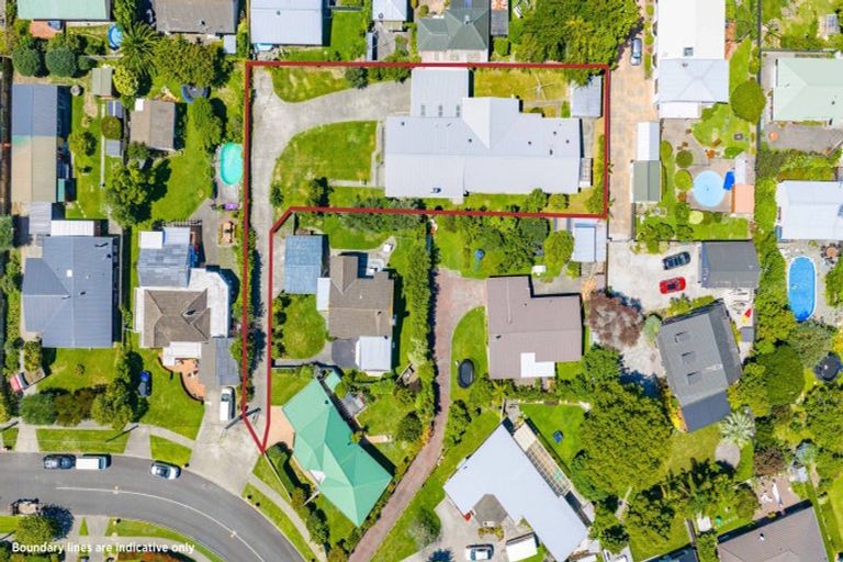 Photo of property in 16 Anderson Road, Taradale, Napier, 4112