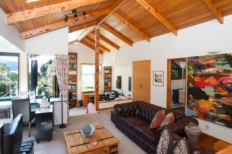 Photo of property in 7 Merlincote Crescent, Governors Bay, Lyttelton, 8971